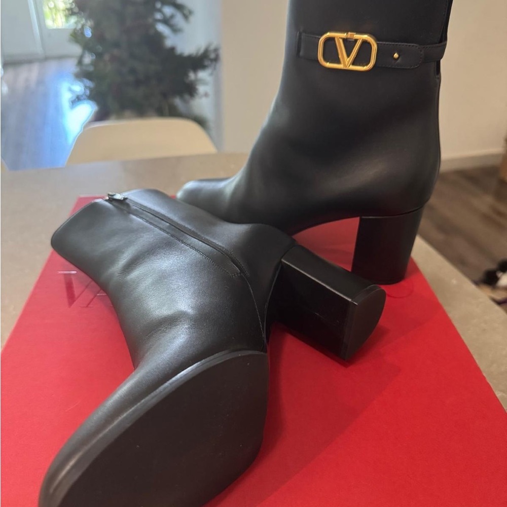 Valentino Women's Black Leather Boots